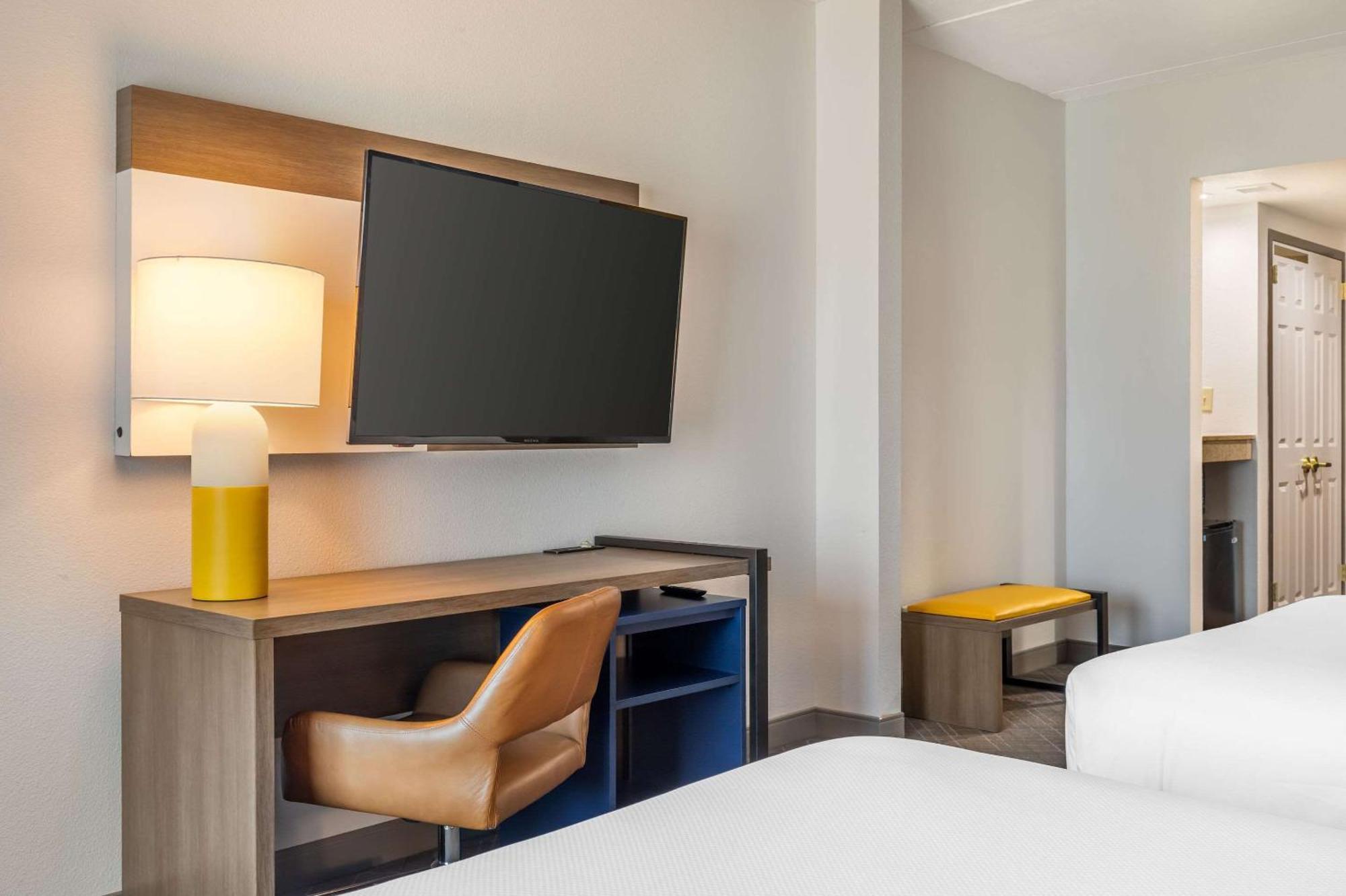 Comfort Inn & Suites Frisco East - Mckinney Bagian luar foto